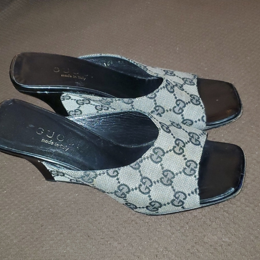 Vintage Gucci Monogram Wedges